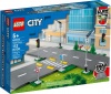 Фото товара Конструктор LEGO City Town Перекрёсток (60304)