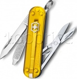 Фото Многофункциональный нож Victorinox Classic SD Ukraine Blue/Yellow (0.6223.T81G.T2)